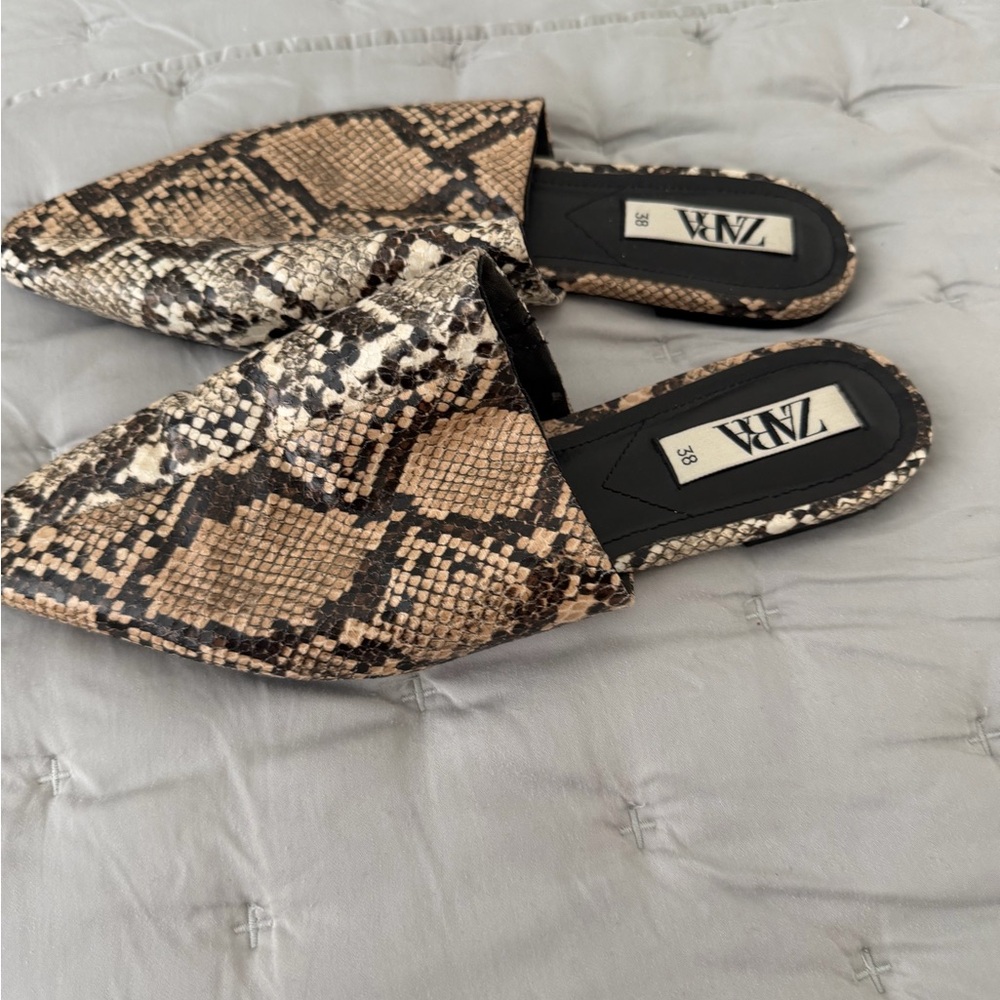 Zara Women's Snakeskin Pattern Mules - Tan and Black